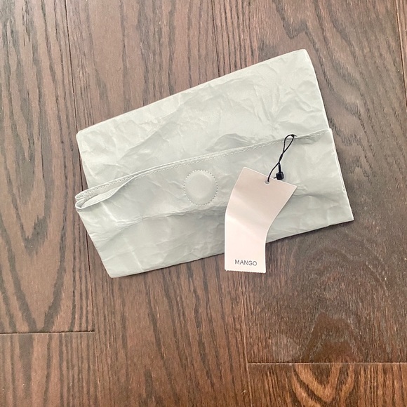 Wrinkled Effect Clutch - Picture 3 of 3